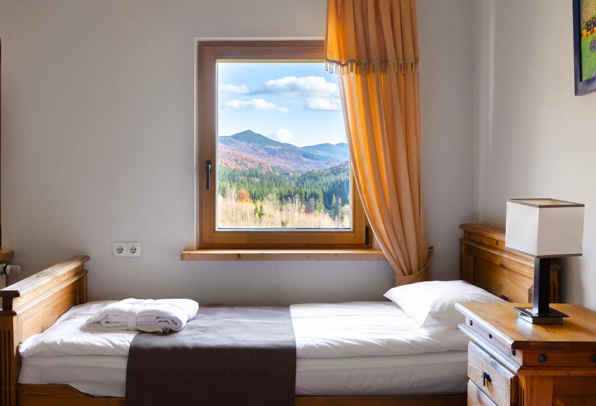 Hotel Korunka Tatariv Esterno foto